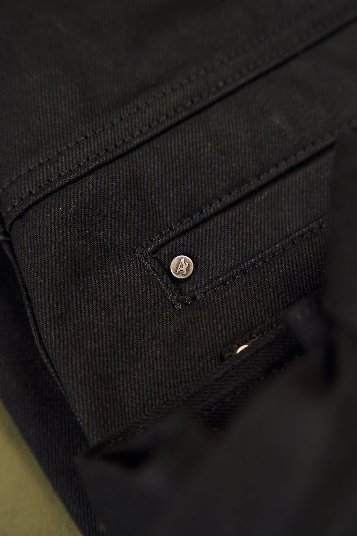 Raw Selvedge Denim - Jeans - Jet Black