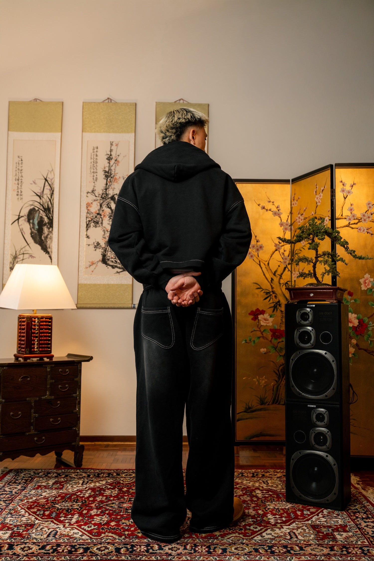 Human Gallery Hoodie - Black