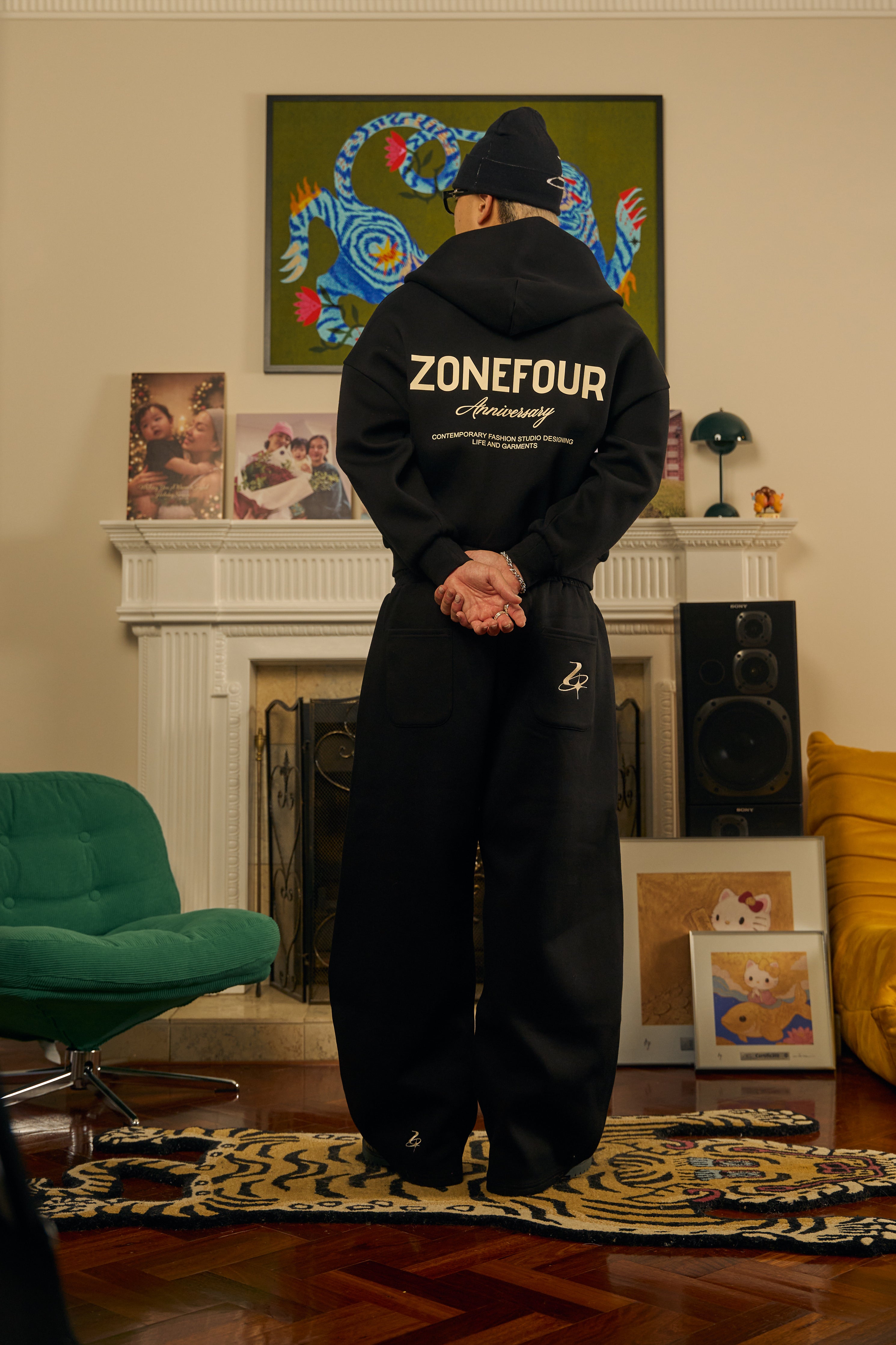 Anniversary Sweats V2 - Black