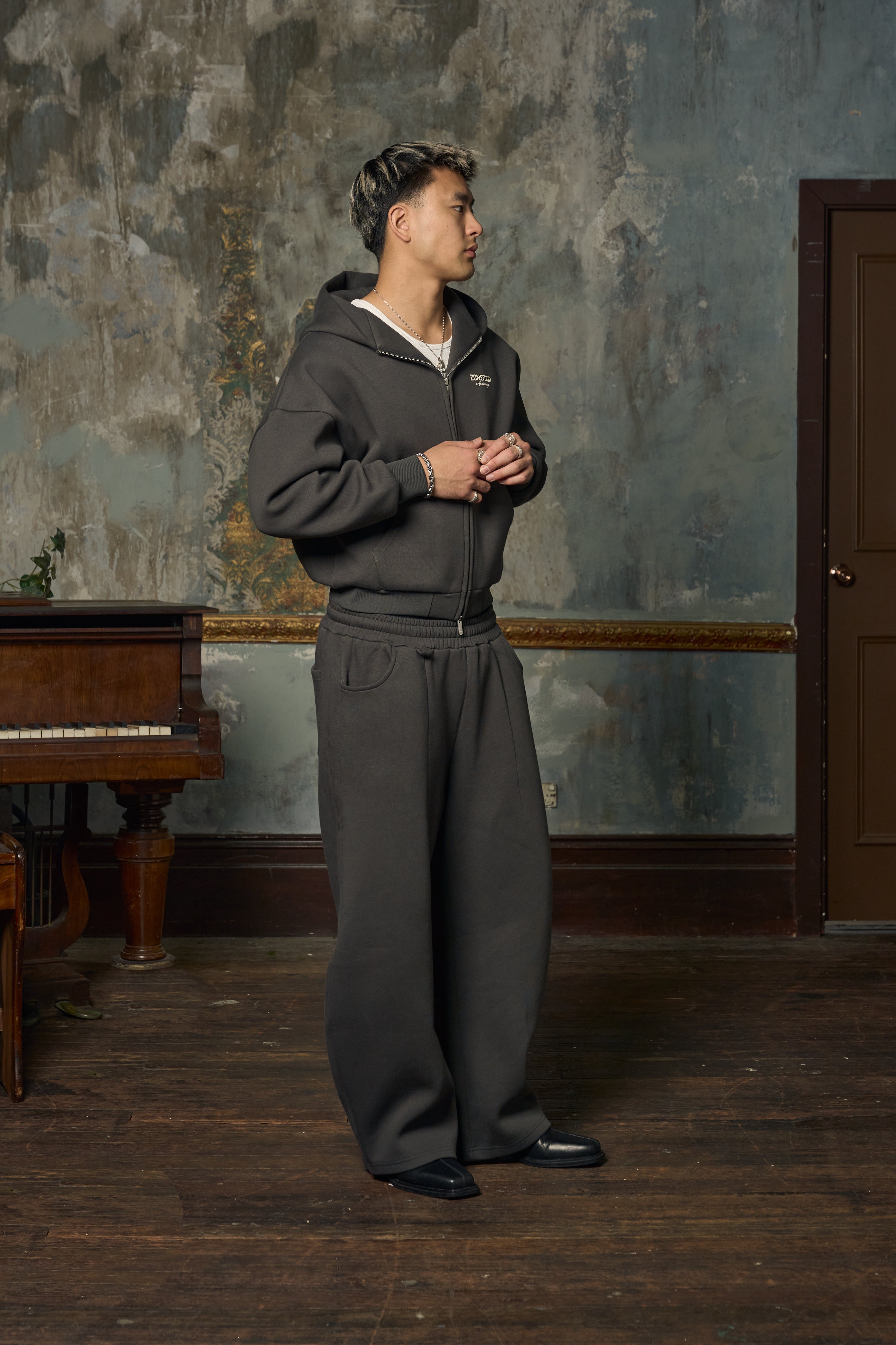 Anniversary Sweats V2 - Asphalt