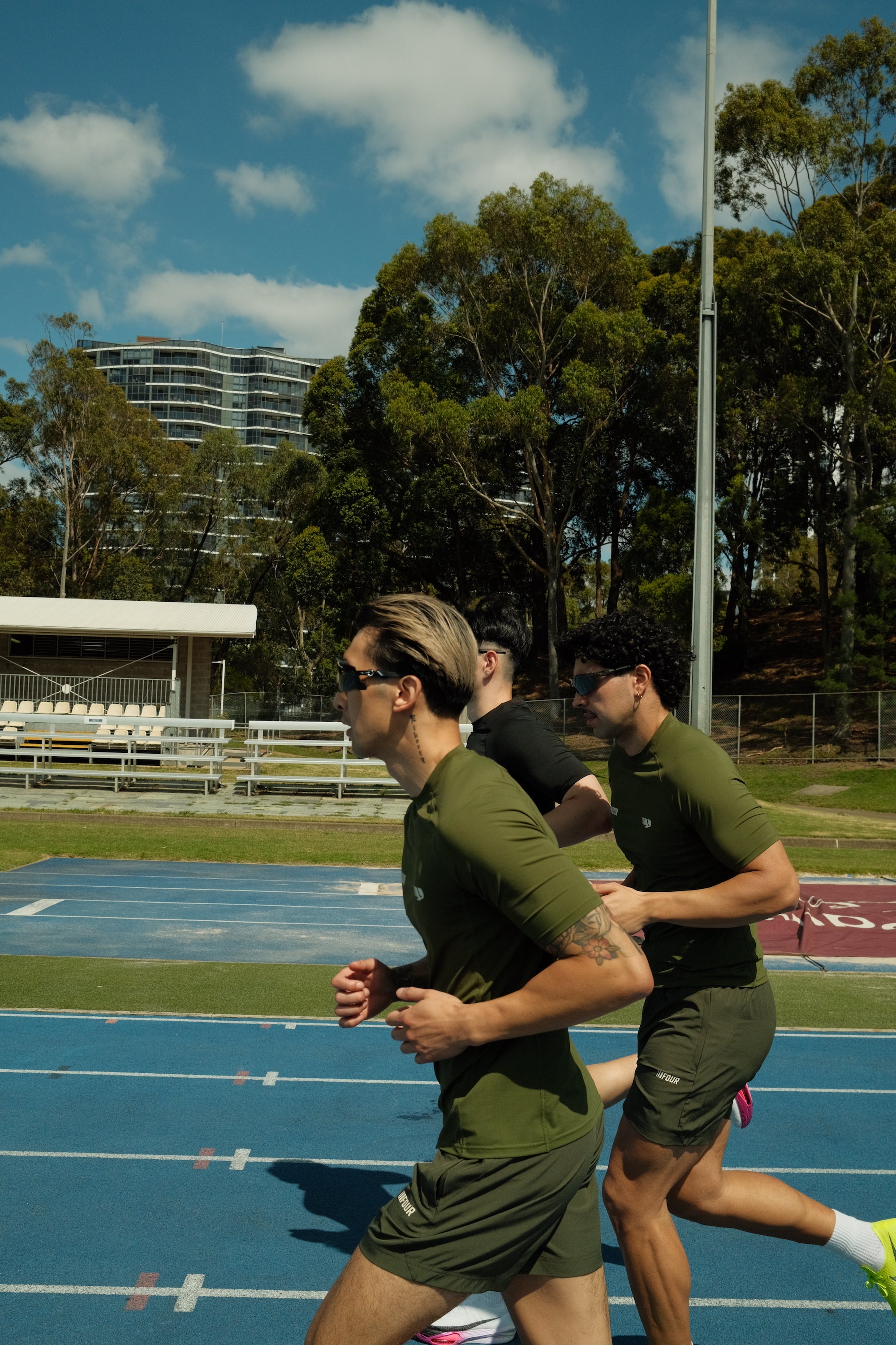 Short Sleeve Performance Shirt - Khaki