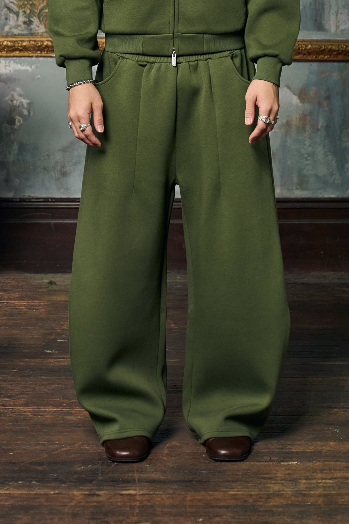 Anniversary Wide Leg Sweats - Field Green
