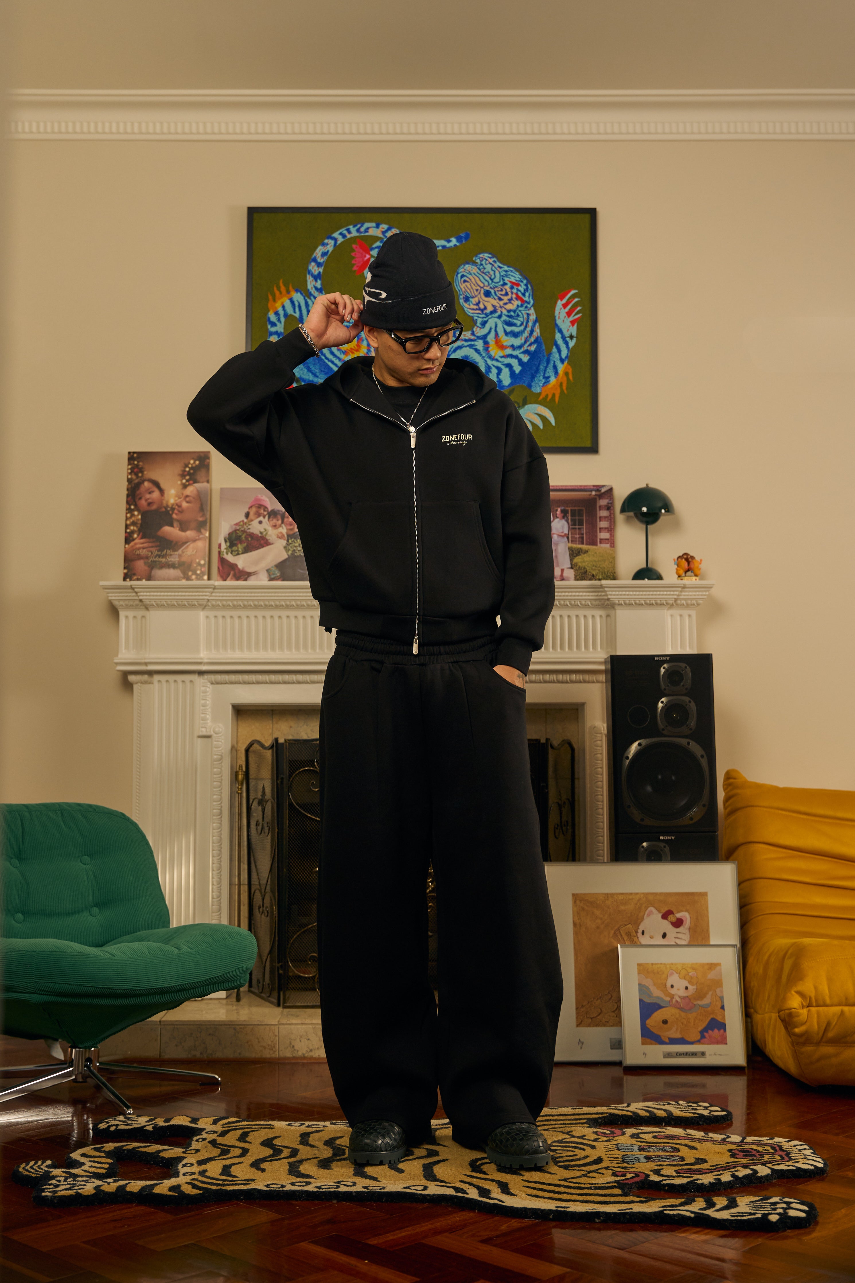 Anniversary Sweats V2 - Black