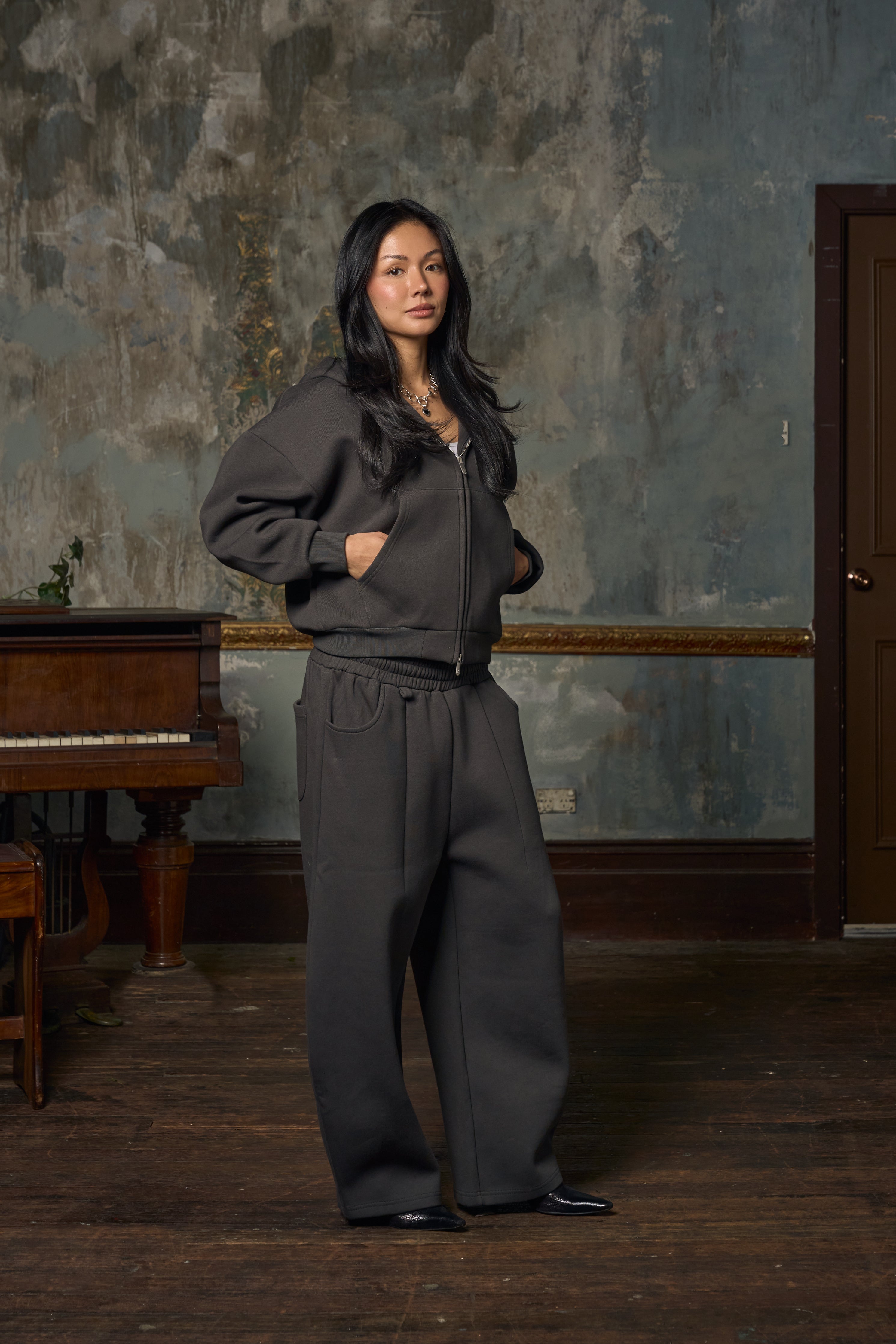 Anniversary Sweats V2 - Asphalt